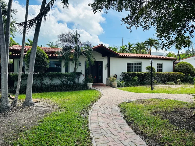 255 Ridgewood Rd, Key Biscayne FL 33149