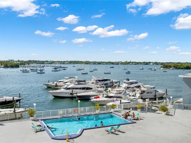 7904 West Dr # 407, North Bay Village FL 33141