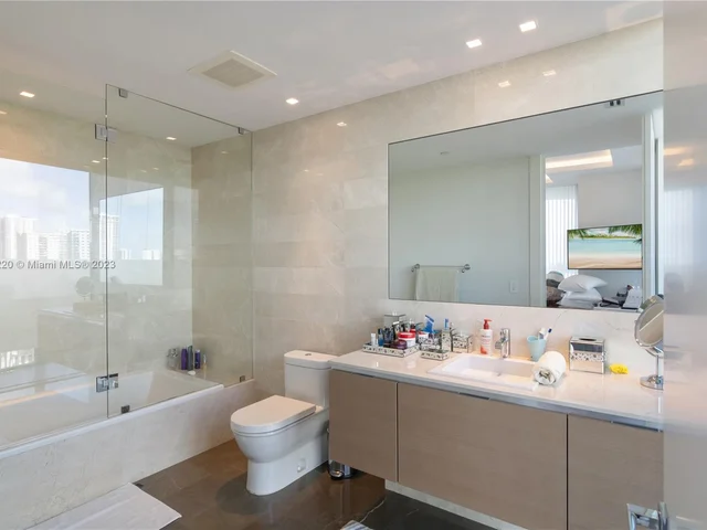 19575 Collins Ave # 5, Sunny Isles Beach FL 33160