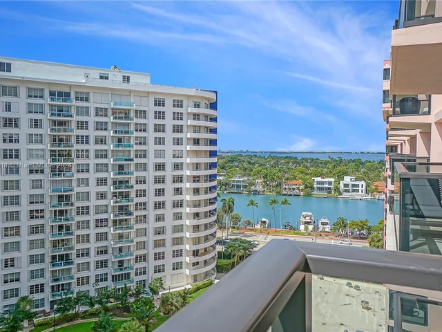 5225 Collins Ave # 1403, Miami Beach FL 33140