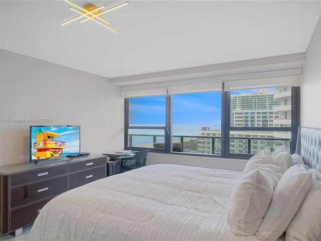 5225 Collins Ave # 1403, Miami Beach FL 33140