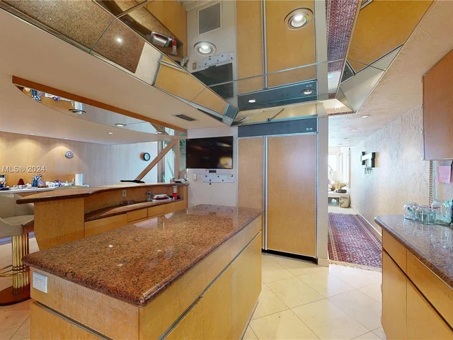 1223 Hillsboro Mile # 7, Hillsboro Beach FL 33062