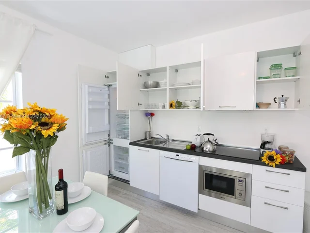 811 Jefferson Ave # 105, Miami Beach FL 33139