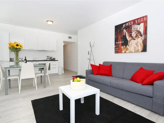 811 Jefferson Ave # 105, Miami Beach FL 33139