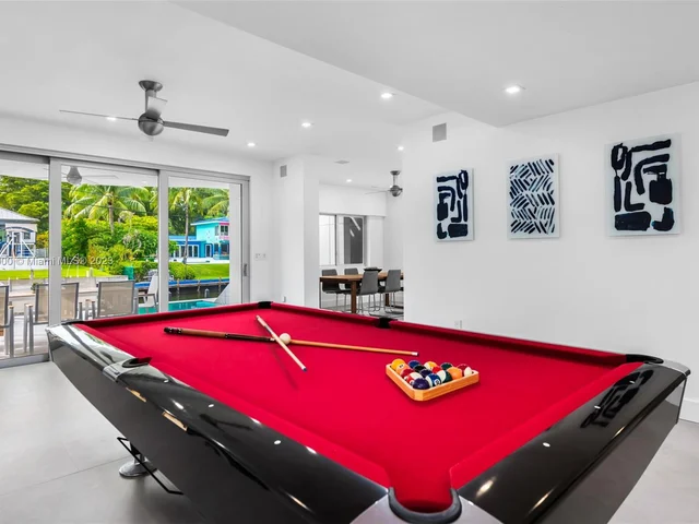 1785 Fairhaven Pl, Miami FL 33133