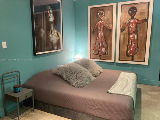 841 86th St, Miami Beach FL 33141