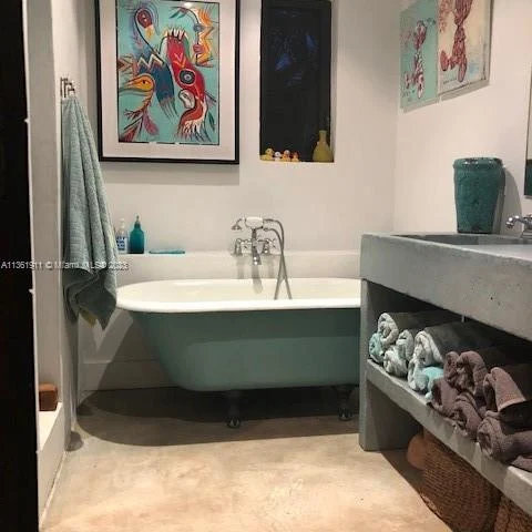 841 86th St, Miami Beach FL 33141