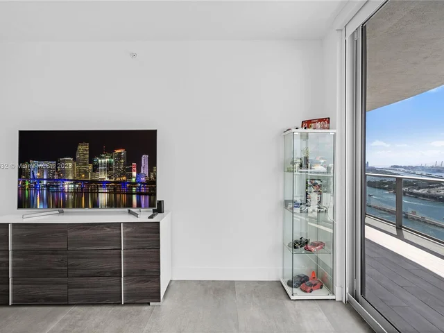 488 NE 18th St # 3912, Miami FL 33132