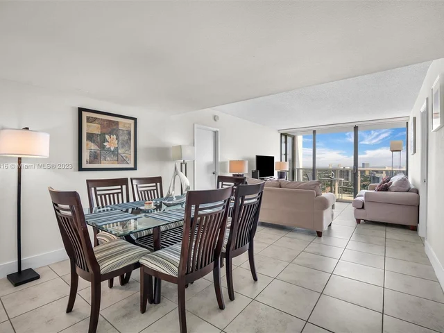 3625 N Country Club Dr, Aventura FL 33180