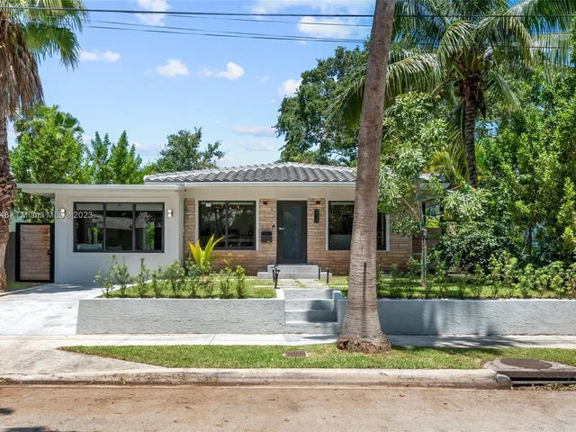 918 NW 10th Ct, Miami FL 33136