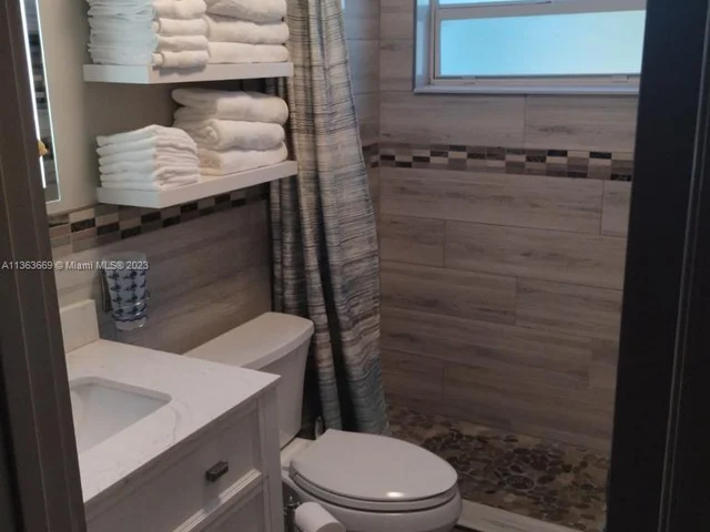 3039 Grant St, Hollywood FL 33021