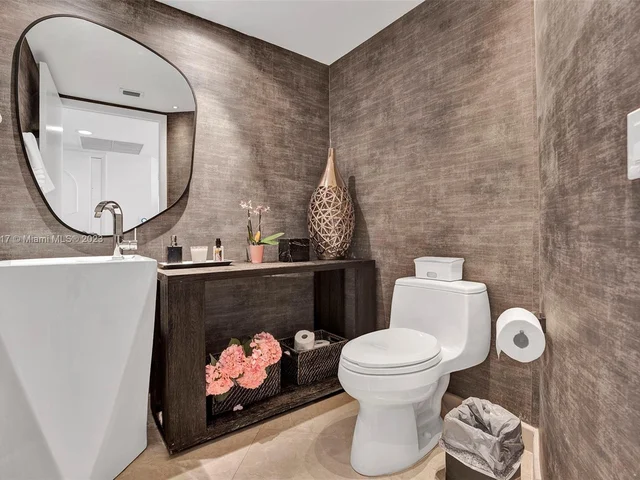 18911 Collins Ave # 705, Sunny Isles Beach FL 33160