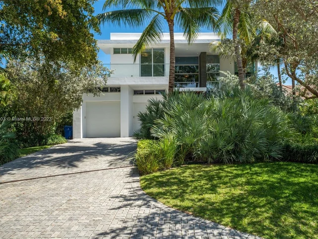 675 Golden Beach Dr, Golden Beach FL 33160