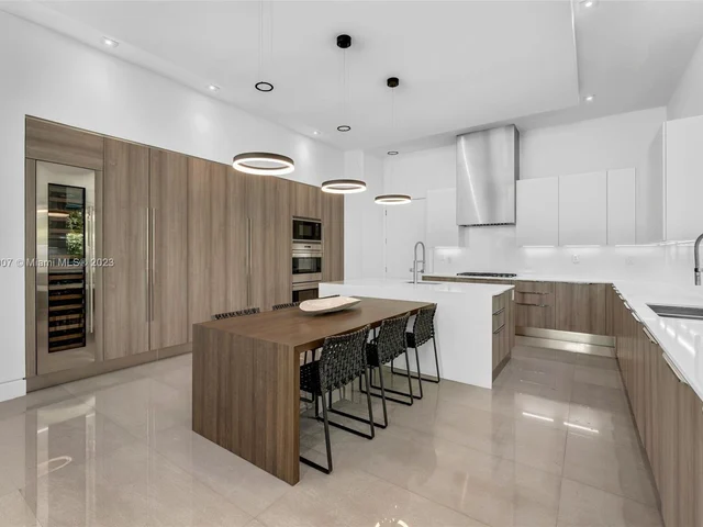 675 Golden Beach Dr, Golden Beach FL 33160