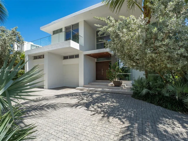 675 Golden Beach Dr, Golden Beach FL 33160