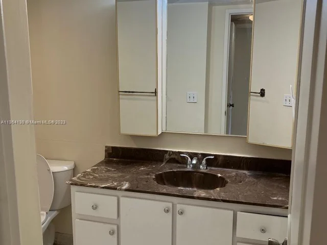 2801 NE 183rd St # 305W, Aventura FL 33160