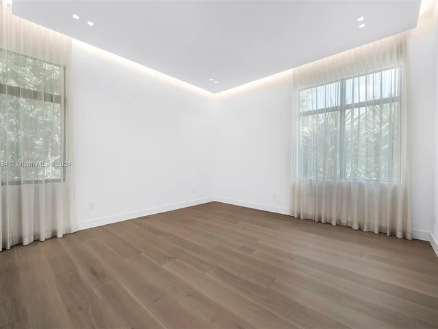 12500 SW 64th Ave, Pinecrest FL 33156