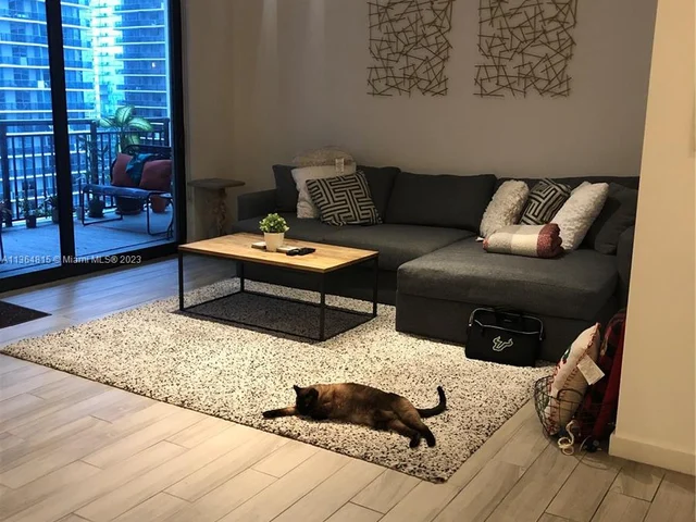 999 SW 1st Ave # 2801, Miami FL 33130