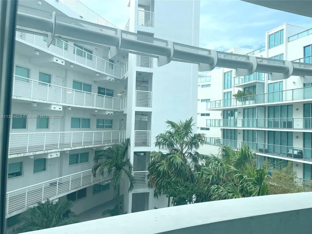 6580 Indian Creek Dr # 411, Miami Beach FL 33141