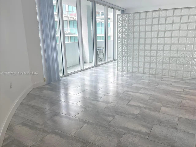 6580 Indian Creek Dr # 411, Miami Beach FL 33141