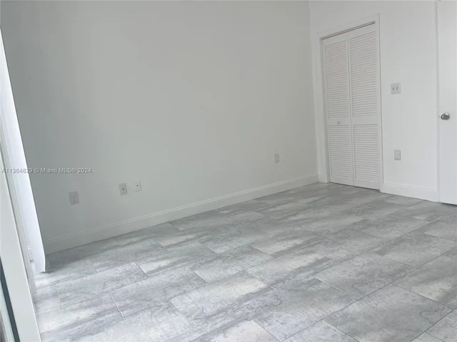 6580 Indian Creek Dr # 411, Miami Beach FL 33141