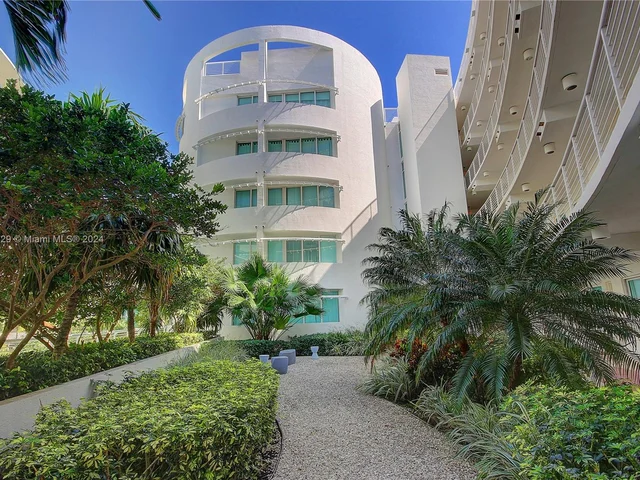 6580 Indian Creek Dr # 411, Miami Beach FL 33141