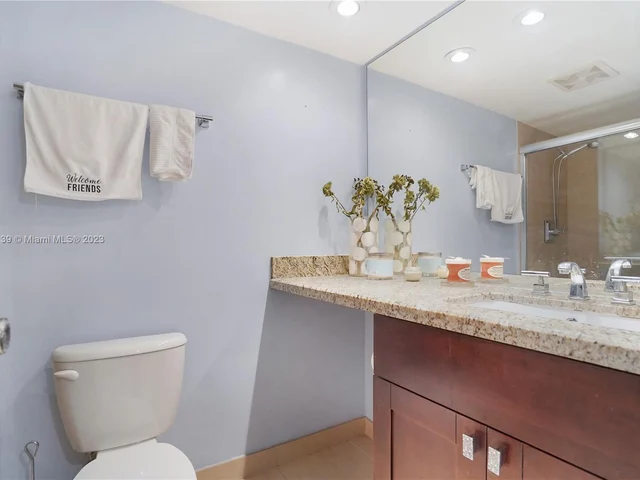 301 174th St # 401, Sunny Isles Beach FL 33160