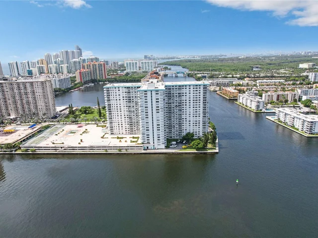 301 174th St # 401, Sunny Isles Beach FL 33160