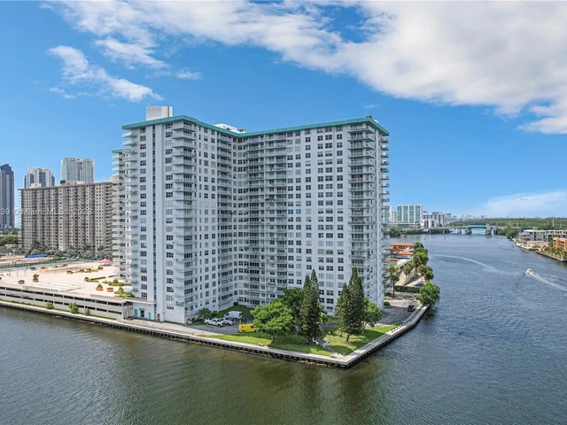 301 174th St # 401, Sunny Isles Beach FL 33160
