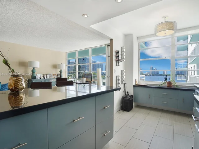 301 174th St # 401, Sunny Isles Beach FL 33160