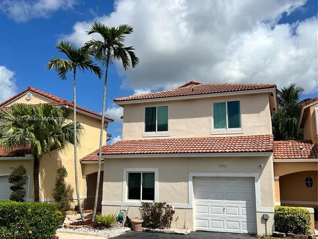 17315 NW 7th St, Pembroke Pines FL 33029