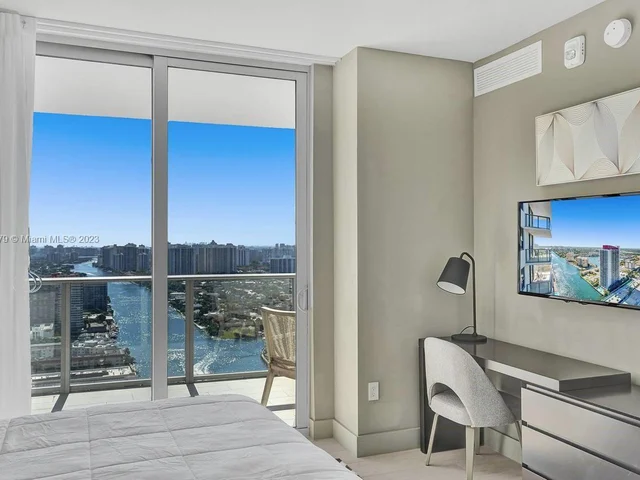 4010 S Ocean Dr # R1108, Hollywood FL 33019