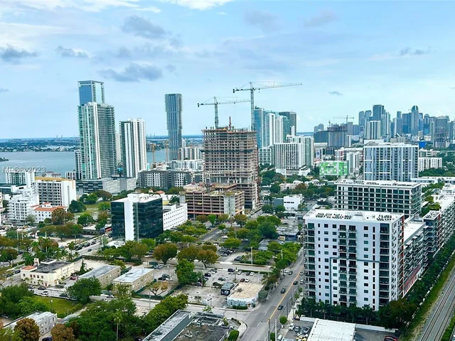 121 NE 34th St # 2907, Miami FL 33137