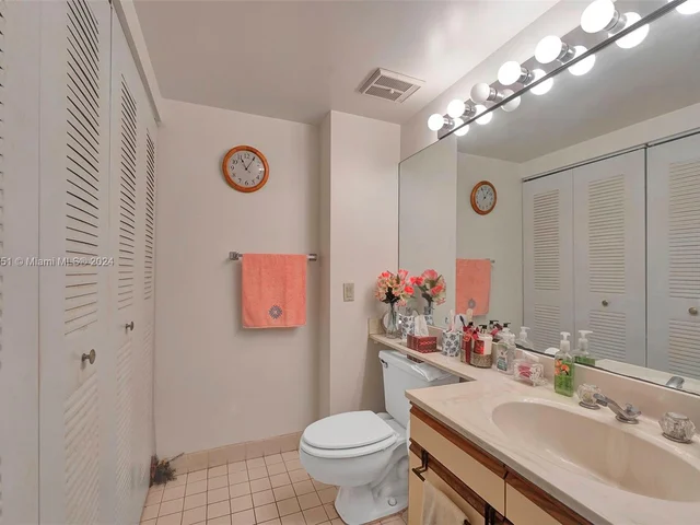 3610 Yacht Club Dr # 1214, Aventura FL 33180