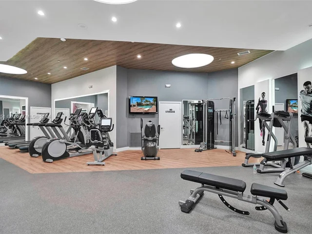 3610 Yacht Club Dr # 1214, Aventura FL 33180