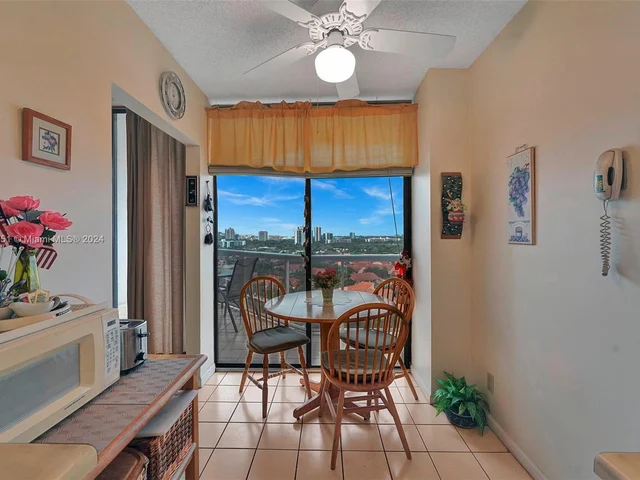 3610 Yacht Club Dr # 1214, Aventura FL 33180