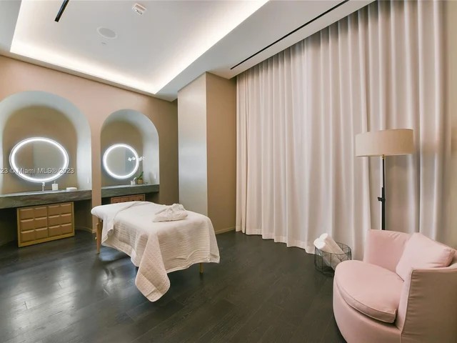 801 S Miami Ave # 5406, Miami FL 33130