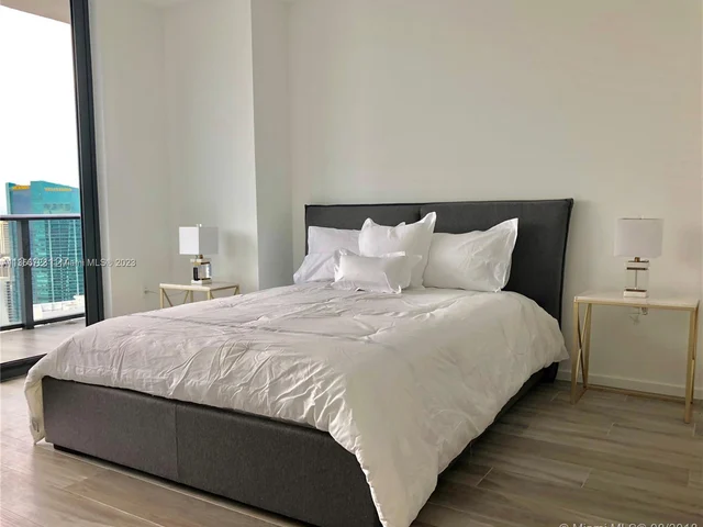 801 S Miami Ave # 5406, Miami FL 33130