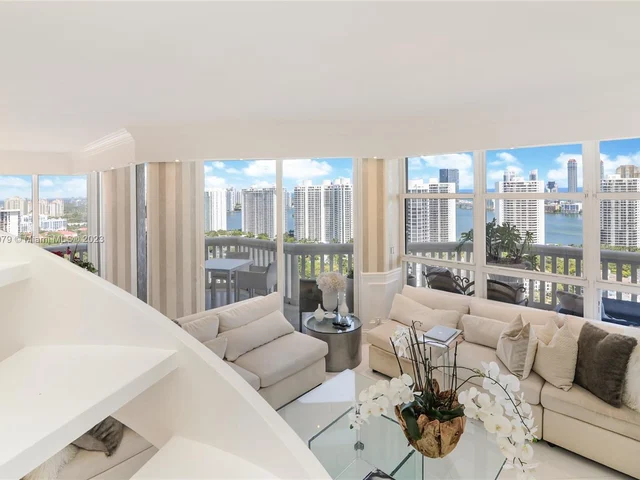 1000 W Island Blvd, Aventura FL 33160