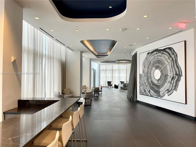 851 NE 1st Ave # 4702, Miami FL 33132