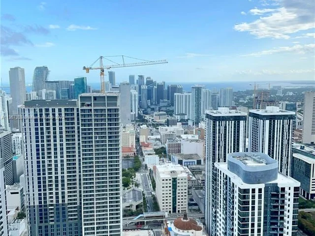 851 NE 1st Ave # 4702, Miami FL 33132