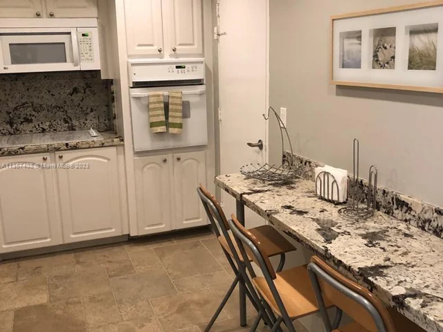 3801 S Ocean Dr # 10B, Hollywood FL 33019