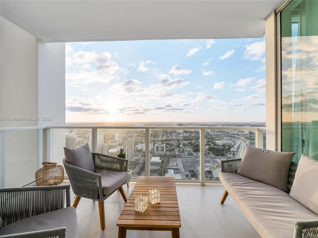 1040 Biscayne Blvd # 4607, Miami FL 33132