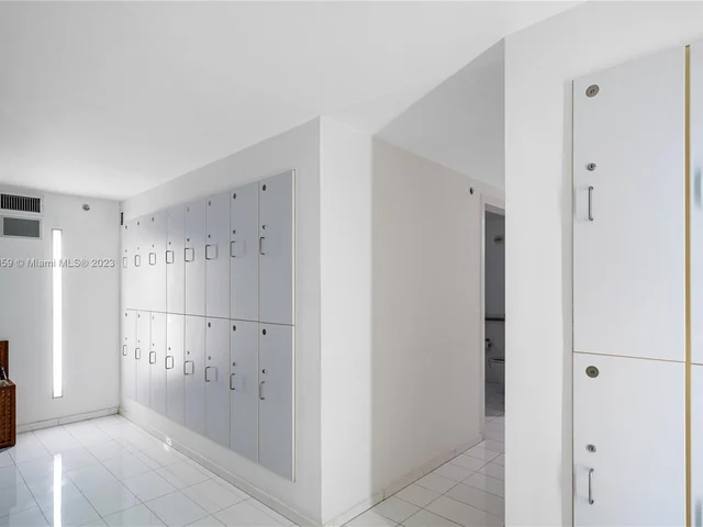 1040 Biscayne Blvd # 4607, Miami FL 33132