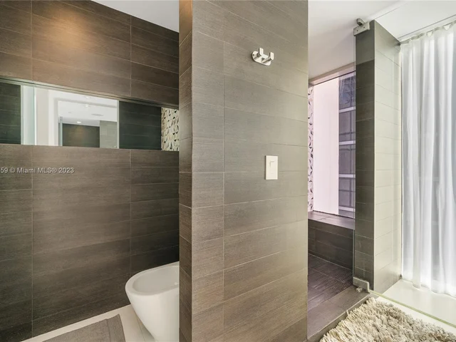 1040 Biscayne Blvd # 4607, Miami FL 33132