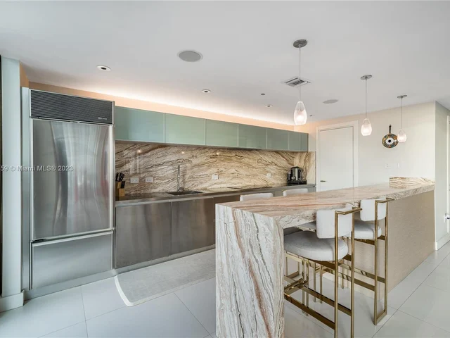 1040 Biscayne Blvd # 4607, Miami FL 33132