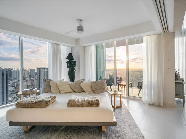 1040 Biscayne Blvd # 4607, Miami FL 33132