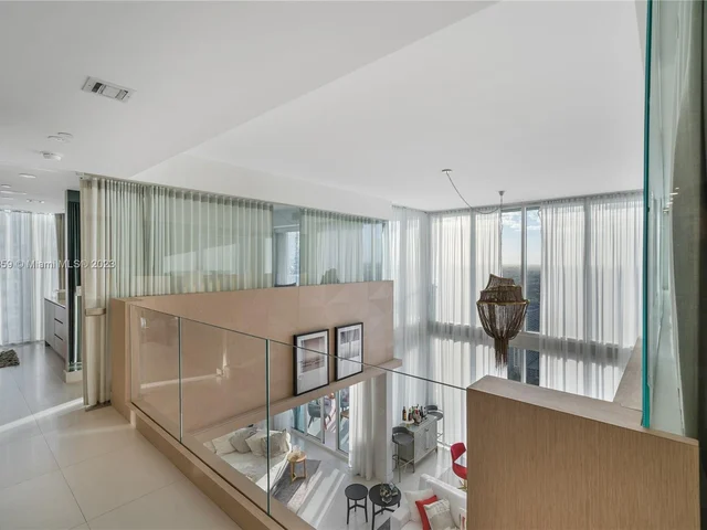 1040 Biscayne Blvd # 4607, Miami FL 33132