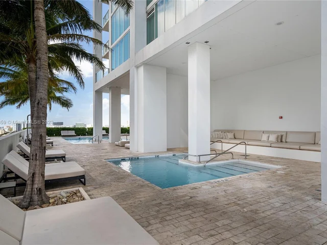 1040 Biscayne Blvd # 4607, Miami FL 33132