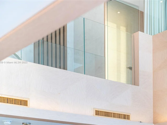 1040 Biscayne Blvd # 4607, Miami FL 33132